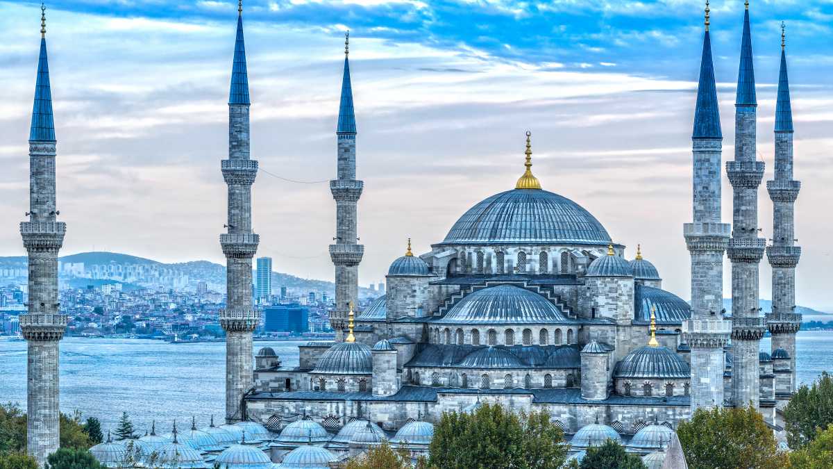 TurkeyArabic's tweet photo. من جامع السلطان احمد باشا، نتمنى لكم جمعة مباركة وتقبل الله صالح اعمالكم.

هل تعرف أين يقع جامع السلطان احمد باشا ؟ 😊

#تركيا #اسطنبول #انقره #ازمير #تركيا_باللغة_العربية https://t.co/yH74w4yNyx