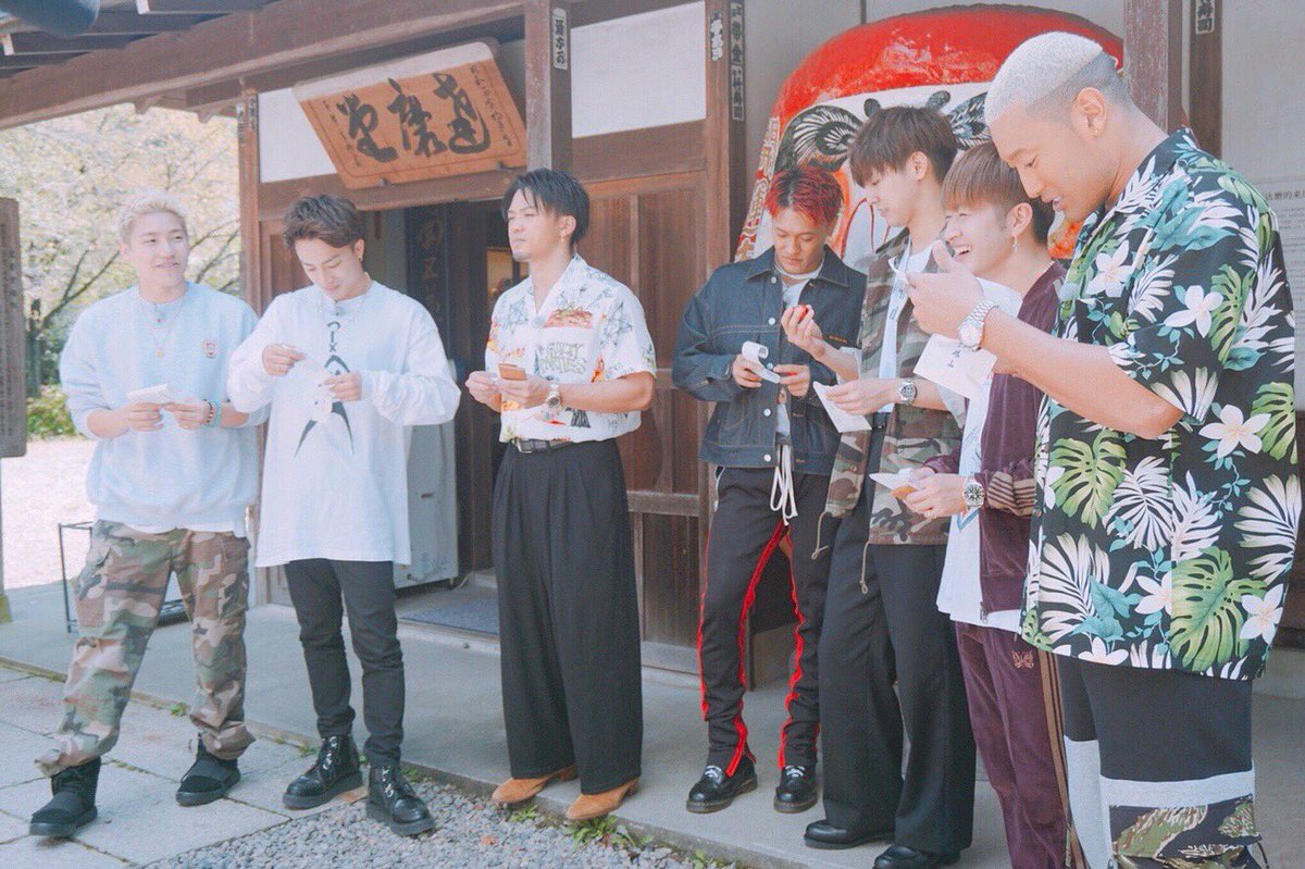 GENEReeoooO's tweet photo. やり直し！

(🏁)"GENERATIONS"
        "三代目 J Soul Brothers"

(🔥) 佐野玲於 , 白濱亜嵐 

(📍) TOKYO, 02line 

ファンなりたて

#佐野玲於 #白濱亜嵐 #中務裕太 #小森隼 #片寄涼太 #数原龍友 #関口メンディー #GENERATIONS #三代目JSoulBrothers #RTしたLDHfunさん気になった人お迎え https://t.co/yMhtI4Ywy6
