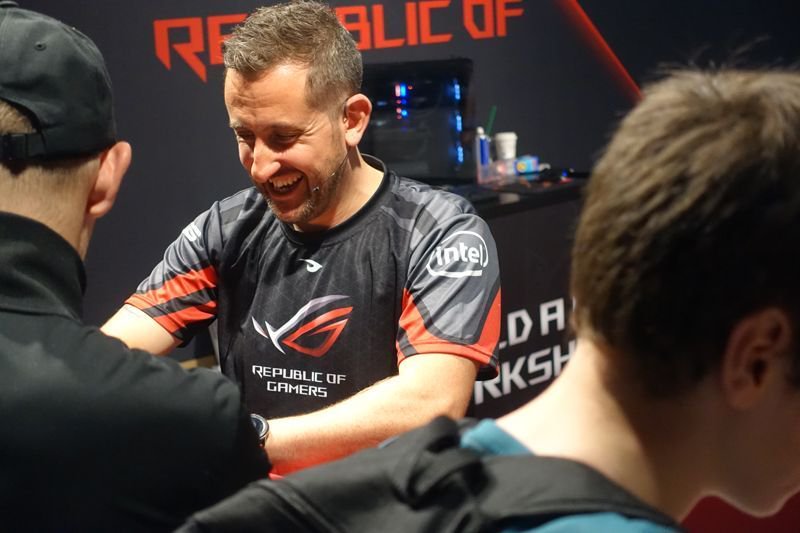 PCGWeekender's tweet photo. YouTuber @TinyTomLogan of OC3D, will be appearing at #PCGW18 to host our PC workshops with @ASUS_ROGUK  and @IntelUK, where he'll offer his expertise on all the crucial components of PC gaming! #pcgamer #tomlogan #pcgaming https://t.co/FW0sqILZWj
