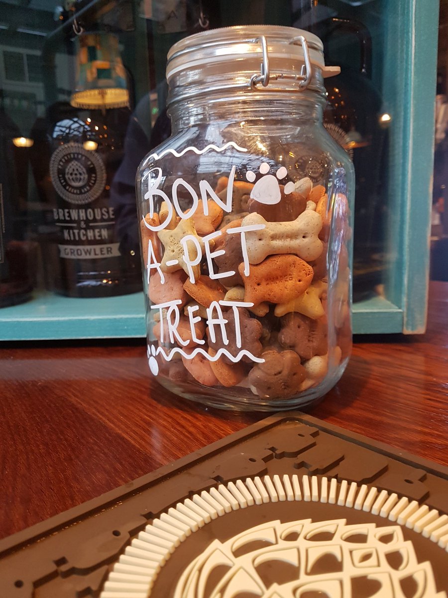 Don't forget over the weekend that we are #dogfriendly if you are bringing your furry friend for a walk after visiting <a href="/BarkersWilmslow/">Barkers of Wilmslow</a> #Wilmslow #Cheshire