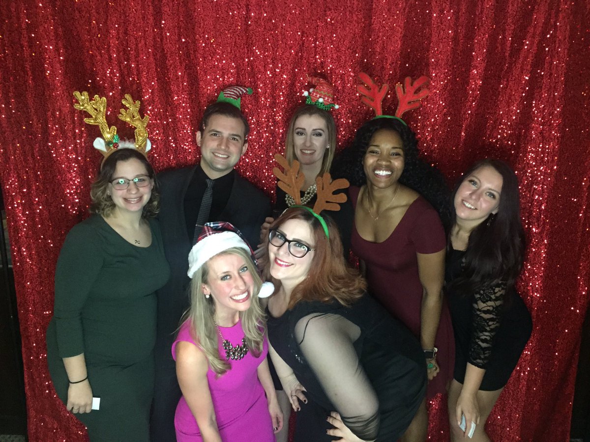 LorinOnTV's tweet photo. Great time at the #WRNN holiday party last night! Just some of the people I am lucky enough to work on & off camera with every morning ππ»ππΊ #grateful https://t.co/51M6CjYj0J
