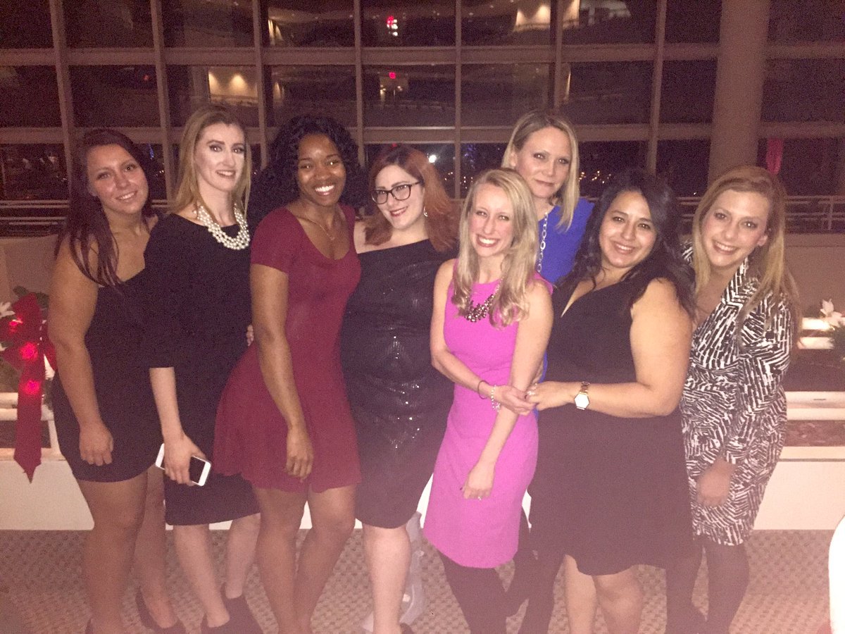 LorinOnTV's tweet photo. Great time at the #WRNN holiday party last night! Just some of the people I am lucky enough to work on & off camera with every morning ππ»ππΊ #grateful https://t.co/51M6CjYj0J