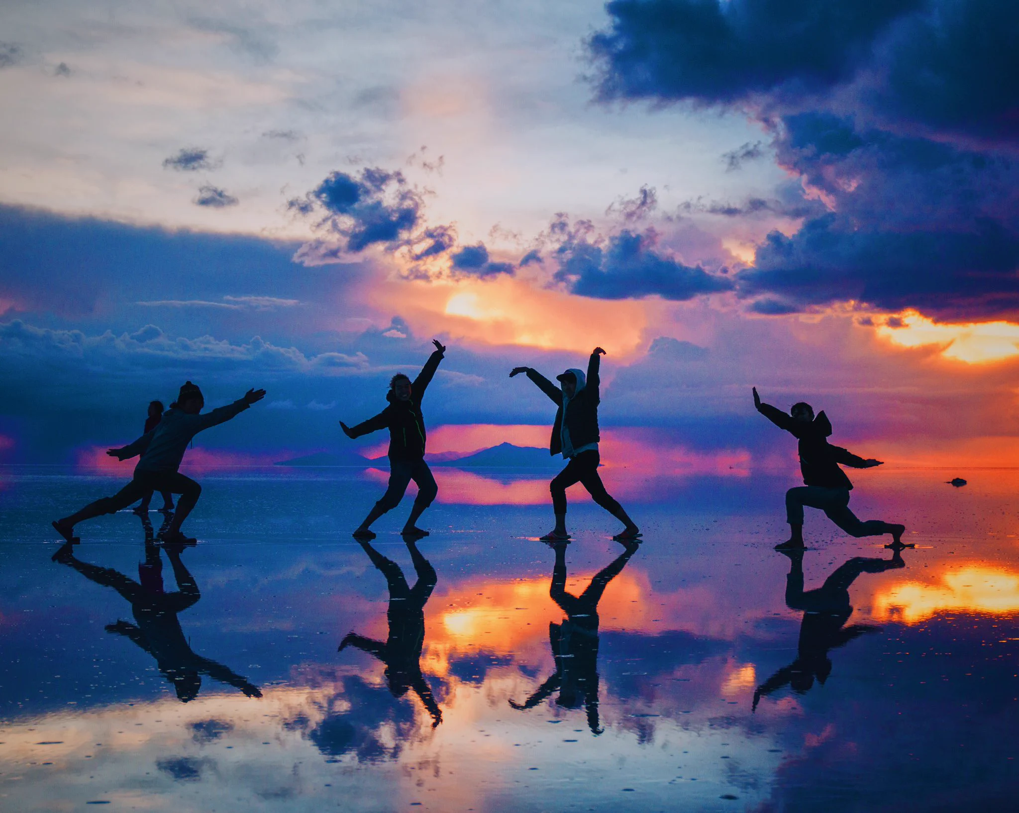 ウユニ塩湖の撮影画像。現実世界なのか天国なのか本当にわからなくなってしまう。