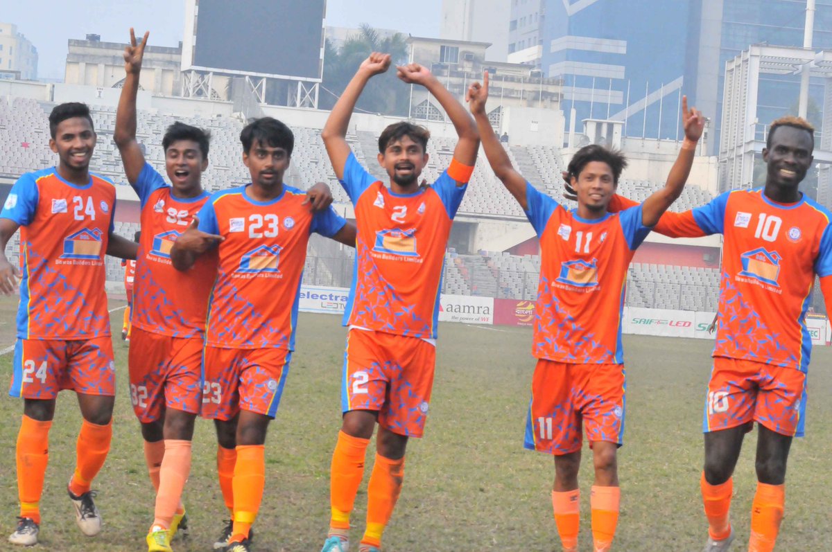 bff_football's tweet photo. #MatchResult
#BPL2017
#Mohammedan SC Ltd. 0:1 #BrothersUnion Ltd.
#Scorer: Ariful Islam 25’
#Venue: Bangabandhu National Stadium, Dhaka https://t.co/4kZ4jL00zW