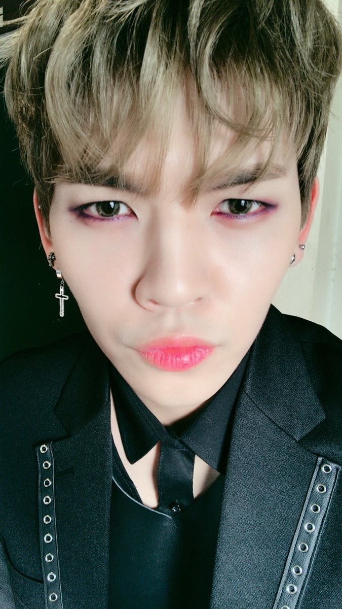 오늘도 진짜 너무 춥춥😷😷 #쿤