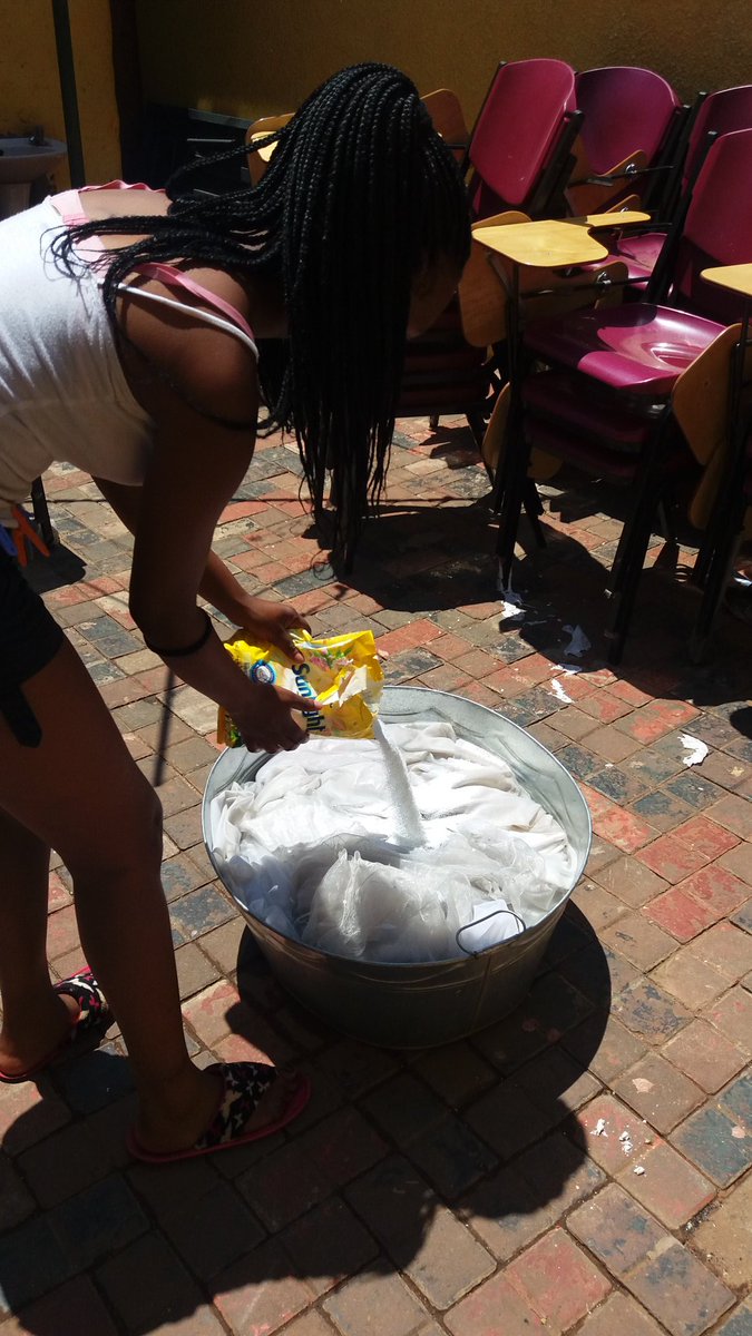 BukhoBami's tweet photo. And today they are here to pave the way for thier fellow Bukhobamians. #SpringCleaning #MatricClassof2017 https://t.co/wheWHuqj95