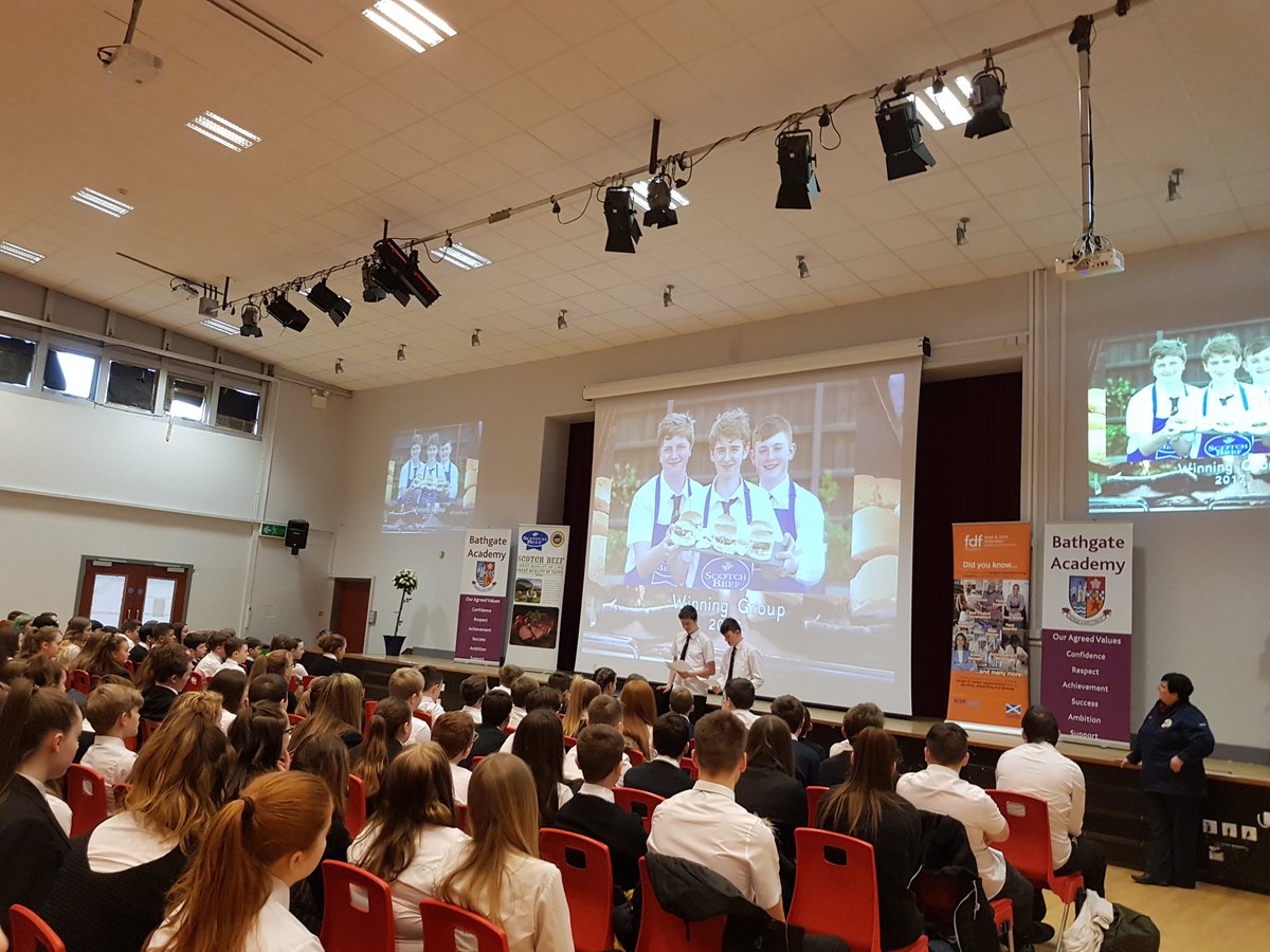 FDFScotland's tweet photo. .@FDFScotland @BathAcadNews @qms last year's winners of #makeitwithmeat inspiring this year's S2 pupils about the burger challenge #afutureinfood #yoyp2018 https://t.co/ojmr7J009r
