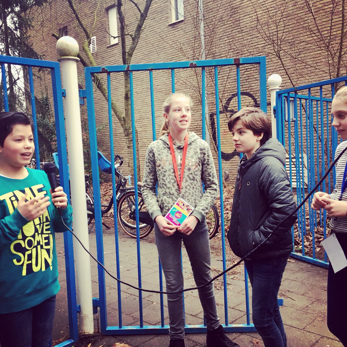 De laatste hand aan de opnames😃🎬 #kidzreporterz Basisschool ‘tSpoor Zeist