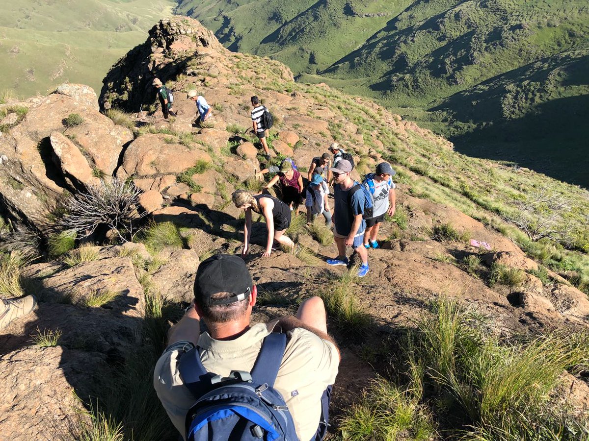 berghouse's tweet photo. Sentinel mountain via the car park to #chainladder and #tugelawaterfall 2nd highest #waterfall in the world great #hike contact us for details https://t.co/WdpWh4Ipog
