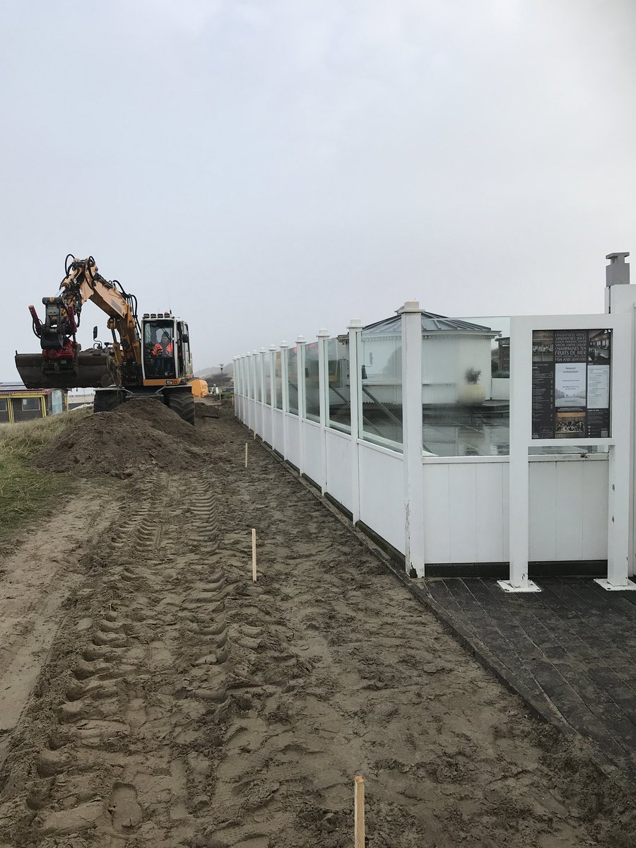 Wat krijgen we een mooie #boulevard #domburg #zeeland #Strand