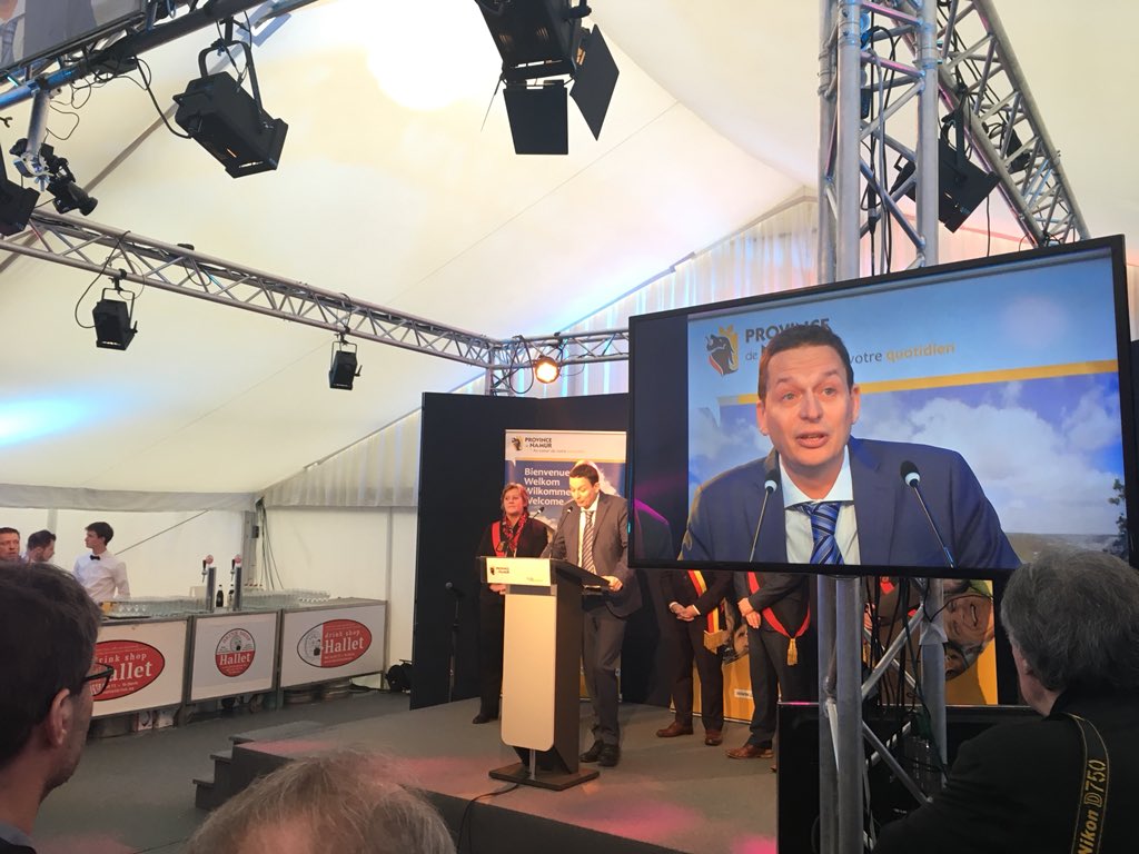 gregorycanalc's tweet photo. Voeux #province. V. Zuynen Directeur général : « Le 24 janvier, vous découvrez le visage de la maison administrative provinciale » @CanalC_TV https://t.co/5CYMcTMATb