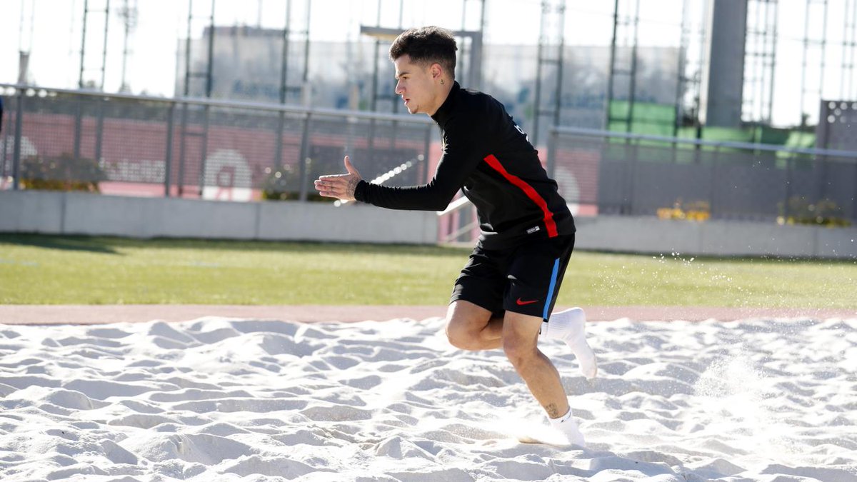 FCBarcelona_es's tweet photo. 💪 @Phil_Coutinho 💪
🔵🔴 #ForçaBarça https://t.co/EEzycmzmge