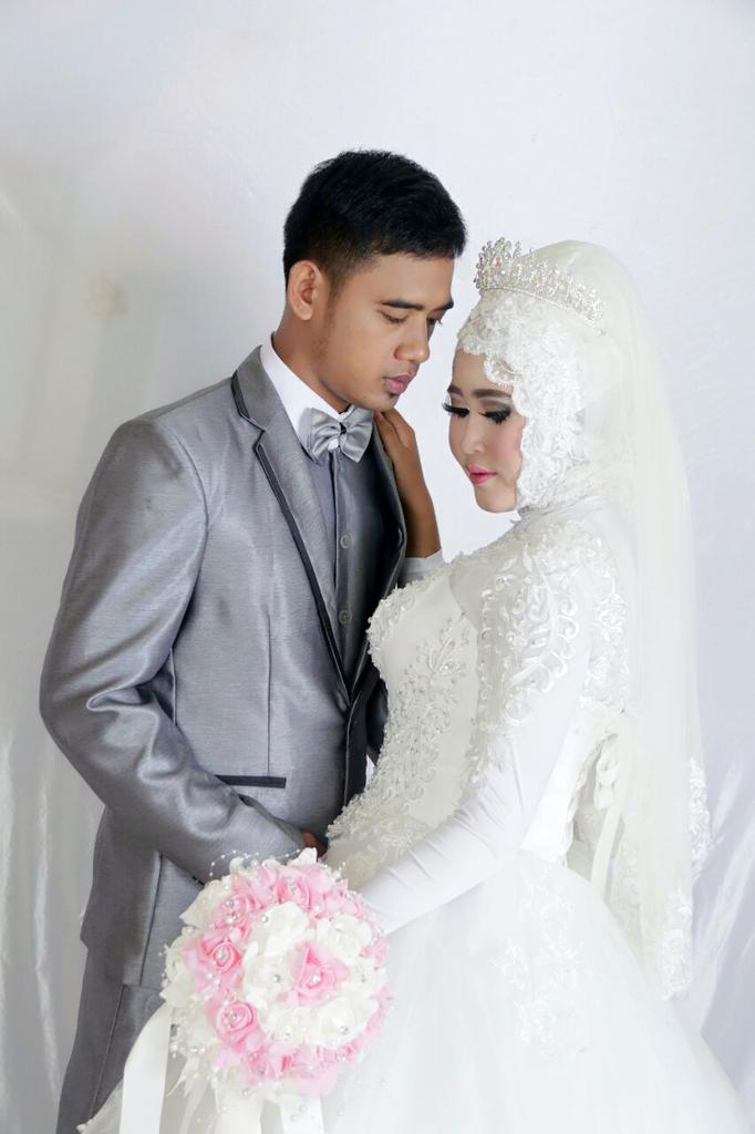 SafitriCicimut's tweet photo. Semoga allah senantiasa memudahkan acara pernikahan kita ya syg, dan aku berusaha akan sllu mnjdi yg terbaik buatmu mmberikan yg trbik syg. https://t.co/sxElSHewwl