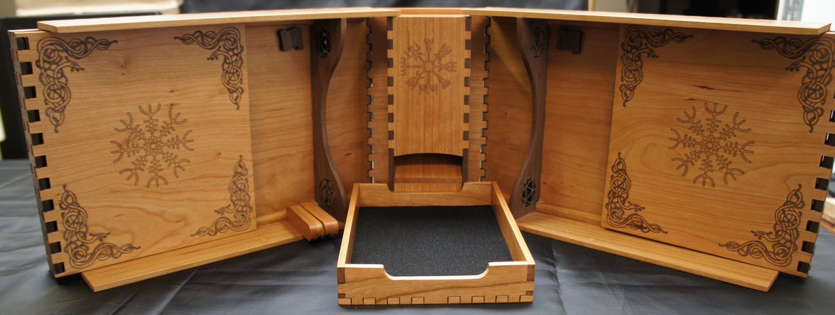 Harps_Corp's tweet photo. In celebration of Critical Role Season 2 starting we have are having a sale!
10% of all our hardwood gaming accessories, just enter the code CRITHARPS during checkout. https://t.co/8Ski7VGPMv
#etsy #harpscorp #DnD #criticalrole #critters #critrole #geek https://t.co/OCkZ6kLPUB