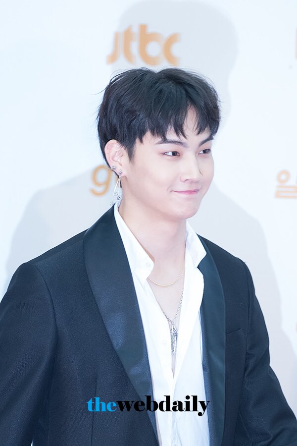 106Percent's tweet photo. 어휴 잘생겼어🖤🖤
#GOT7 #갓세븐 #JB #제이비 #재범 #DEFSOUL https://t.co/0wDESzDuIp