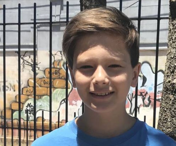 Cuando sea grande, quiere ser ingeniero. Santiago concurre a la escuela 52 de Sayago y pasó a 6to con sobresaliente. En esta nota bit.ly/2D5wRPu de <a href="/ladiaria/">la diaria</a> cuentan él y su madre de su orgullo por haber sido distinguido en la #OlimpíadaMatemáticadeCasavalle 2017