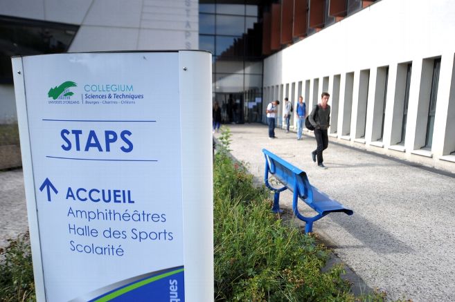 <a href="/PascalBlanc_/">Pascal Blanc</a> a-t-il été trop rapide ou trop... seul ? Nous sommes nombreux à travailler sur les questions d'enseignement supérieur dans le Cher et à Bourges : @cg_18, <a href="/RCValdeLoire/">Région Centre-Val de Loire</a>, parlementaires. Restons unis et rassemblés pour + d'efficacité ! leberry.fr/bourges/educat…