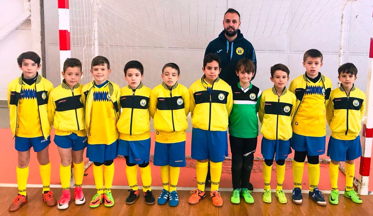 Nuestro benjamín azul de fútbol sala comenzará a disputar este sábado la fase de campeones a la que se logró clasificar en diciembre. El sábado a las 14 h.  contra <a href="/LaVillaMostoles/">La Villa Móstoles FS</a> ¡Mucha suerte!

<a href="/cdvillalkor/">CD.Villalkor</a> <a href="/CVillalkor/">Colegio Villalkor</a> <a href="/AlcorconDeporte/">Concejalía de Deportes de Alcorcón</a>