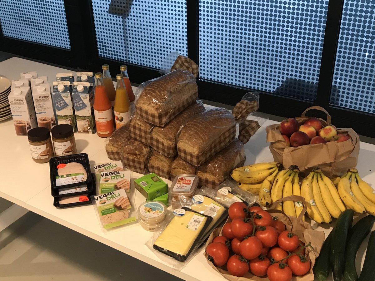 Dank @EkoPlaza voor deze geweldige lunch. Goede aanvulling voor onze NTC zwemmers zo direct na de krachttraining.