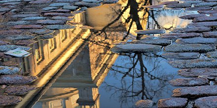 Wateroverlast is steeds vaker merkbaar. Straten, tuinen en plantsoenen staan blank en kelders lopen onder. Wateroverlast bestrijden is steeds harder nodig. Niet alleen in de openbare ruimte, maar ook op private terreinen. 4 Duurzame oplossingen: allgroenbv.nl/update-4-oplos…