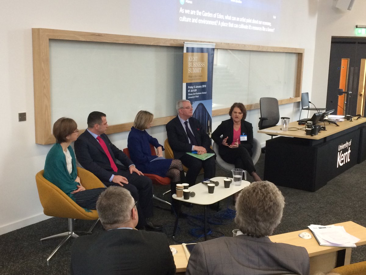 UniKentNews's tweet photo. All speakers at the @KBS_Kent #kentsummit2018 are now taking questions from the floor - nearly 200 guests - addressing ‘the elephant in the room’ - #Brexit https://t.co/Xpvt6cDy6B