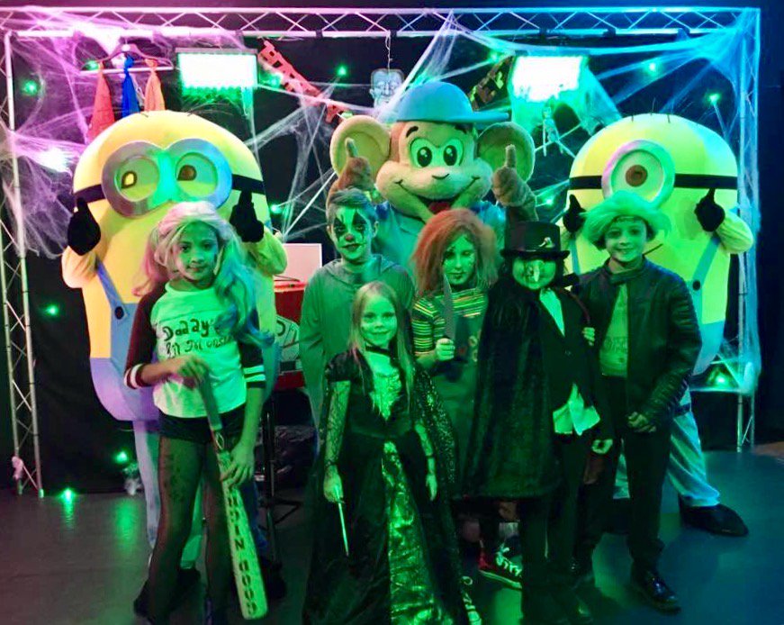 MonkeyTreeHolidayPark tweet media