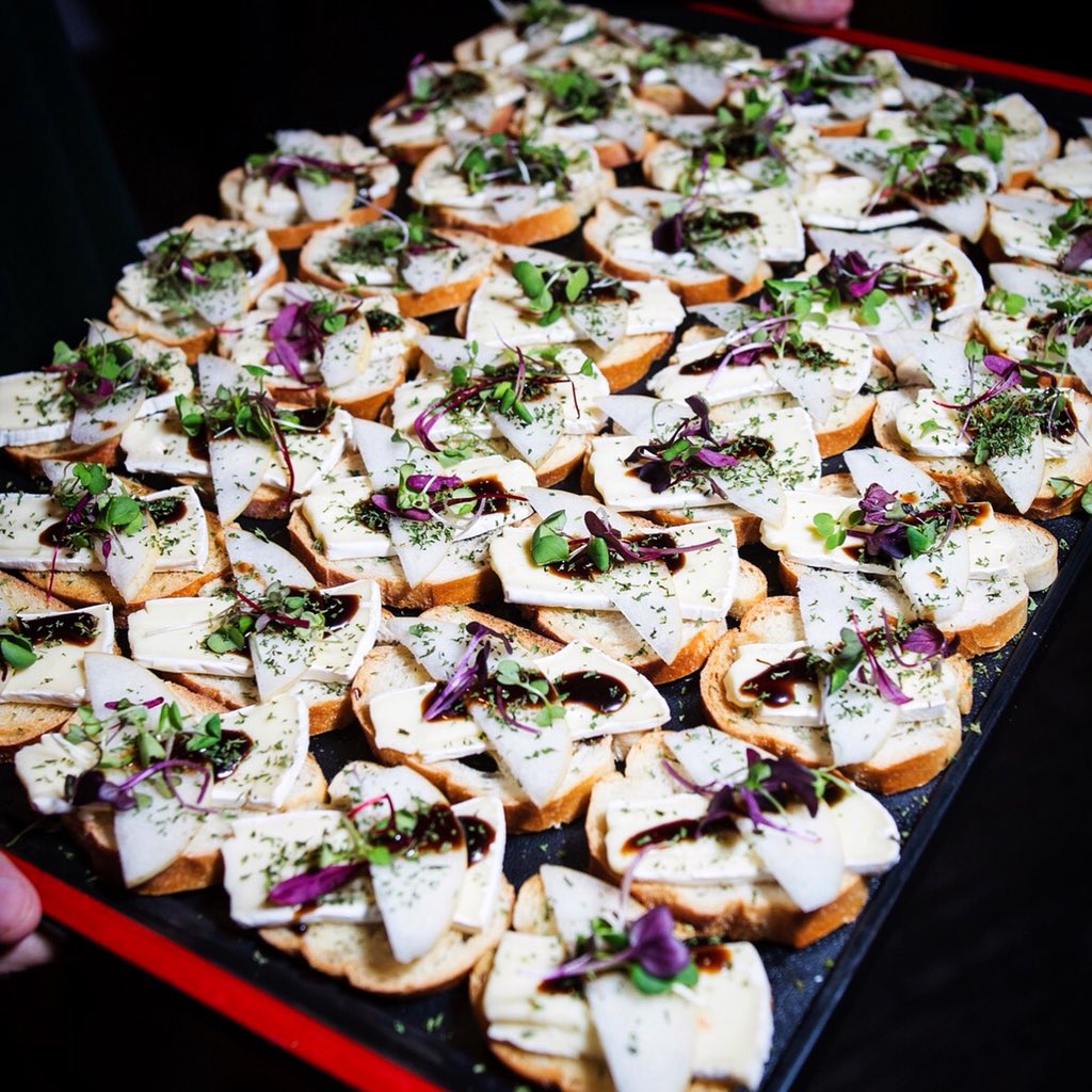 #rooftop + #food + #Drinks ?!=Our indoor garden lounge and heated enclosed rooftop view is perfect for any occasion: wedding parties, corporate events, reunions, birthday parties, and more! We have catering services available with open bars, passed hors d'oeuvres, and a full menu