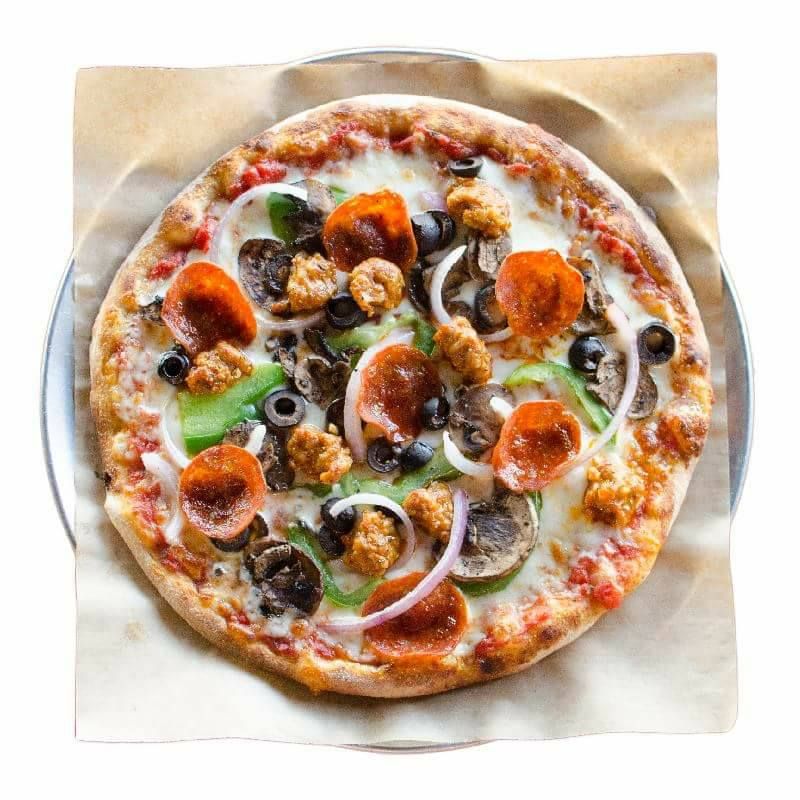 TimeKeeperBank's tweet image. #YourPie pizzeria celebrates grand opening by giving away free pizza for a year
bit.ly/2CIrbYb