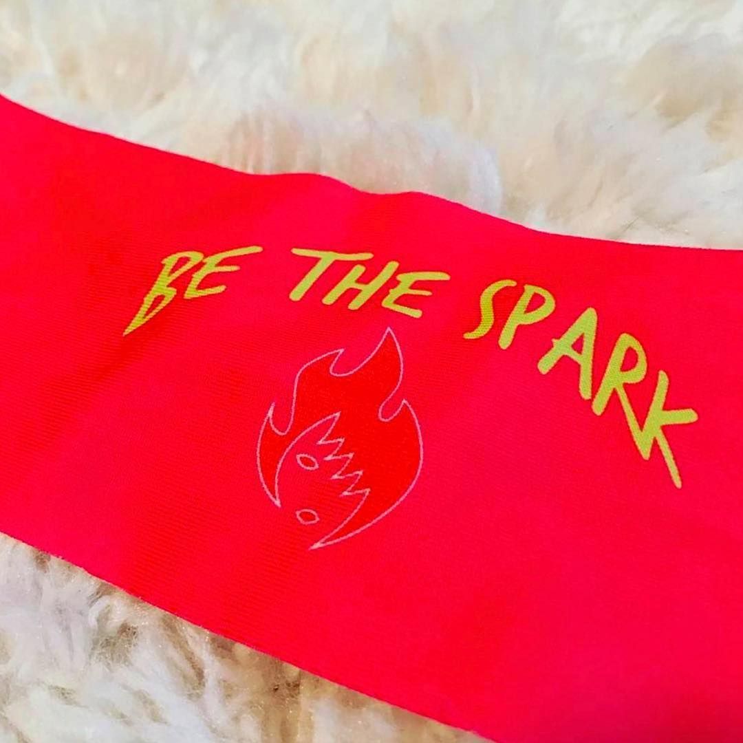 SparkFireActive's tweet image. YOU 👆 can make a difference by empowering girls throughout the world. 🌎❤️ #GiveBack to #SacredValleyOrg by purchasing a #SparkFire headband!