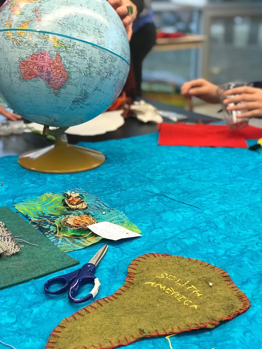 ArtsPrinceton's tweet photo. Where in the 🌎 is Maria Evans today? SPOTTED: leading a #workshop @StuartCDSchool creating a World Quilt with middle school students. #art #arteducation #ACP50 https://t.co/F5kOTAmEsE