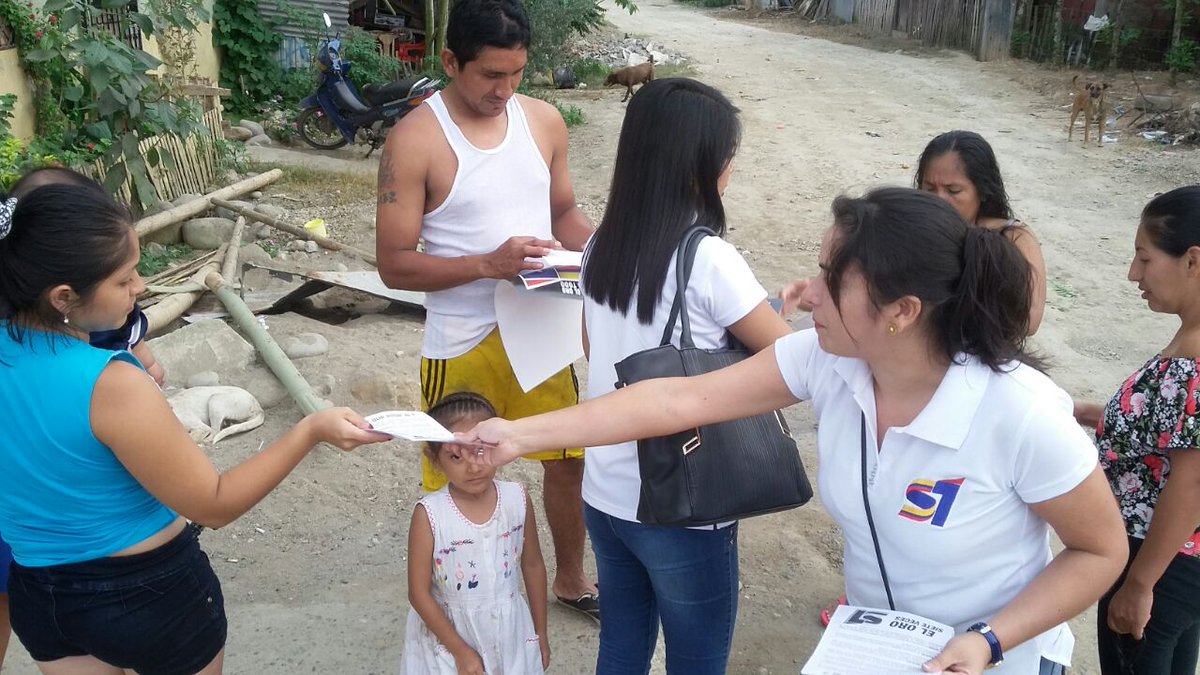 PASAJE2018SI's tweet photo. Si y Siete Veces Si .... distrito de Salud recorriendo cada rincón de Pasaje https://t.co/i4tjt9BSkU