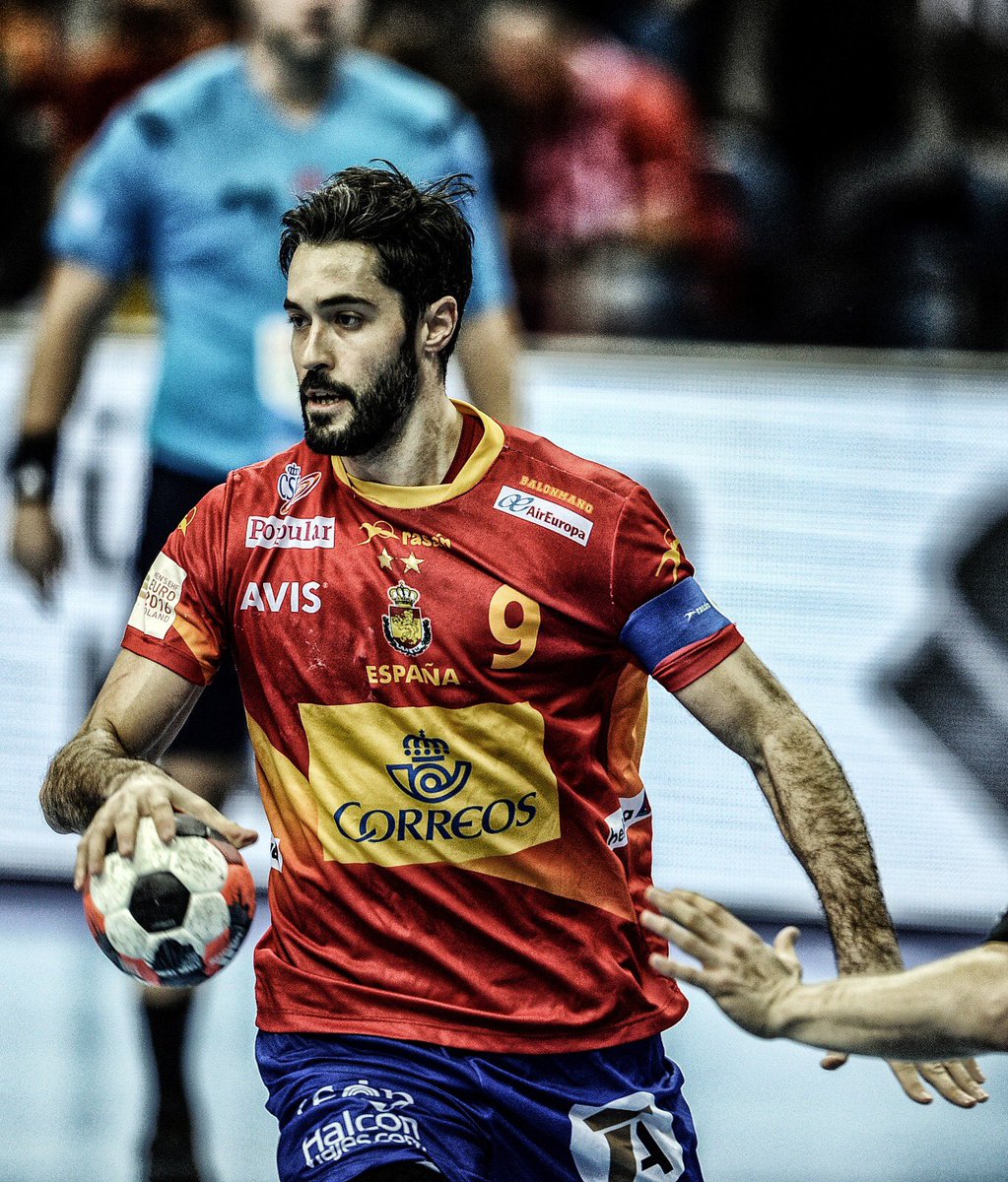 Todo listo para defender mis colores. 🇪🇸 #ItsOnMe #EHFEuro2018 <a href="/McDavidHandball/">McDavid Handball</a>