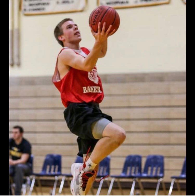 ppbhs_boosters's tweet photo. Hope you all caught Danny Frauenheim's awesome game last night; congrats once again on his amazing accomplishment of 1,000 points! #GoBeach https://t.co/Nn7aZd0iyp