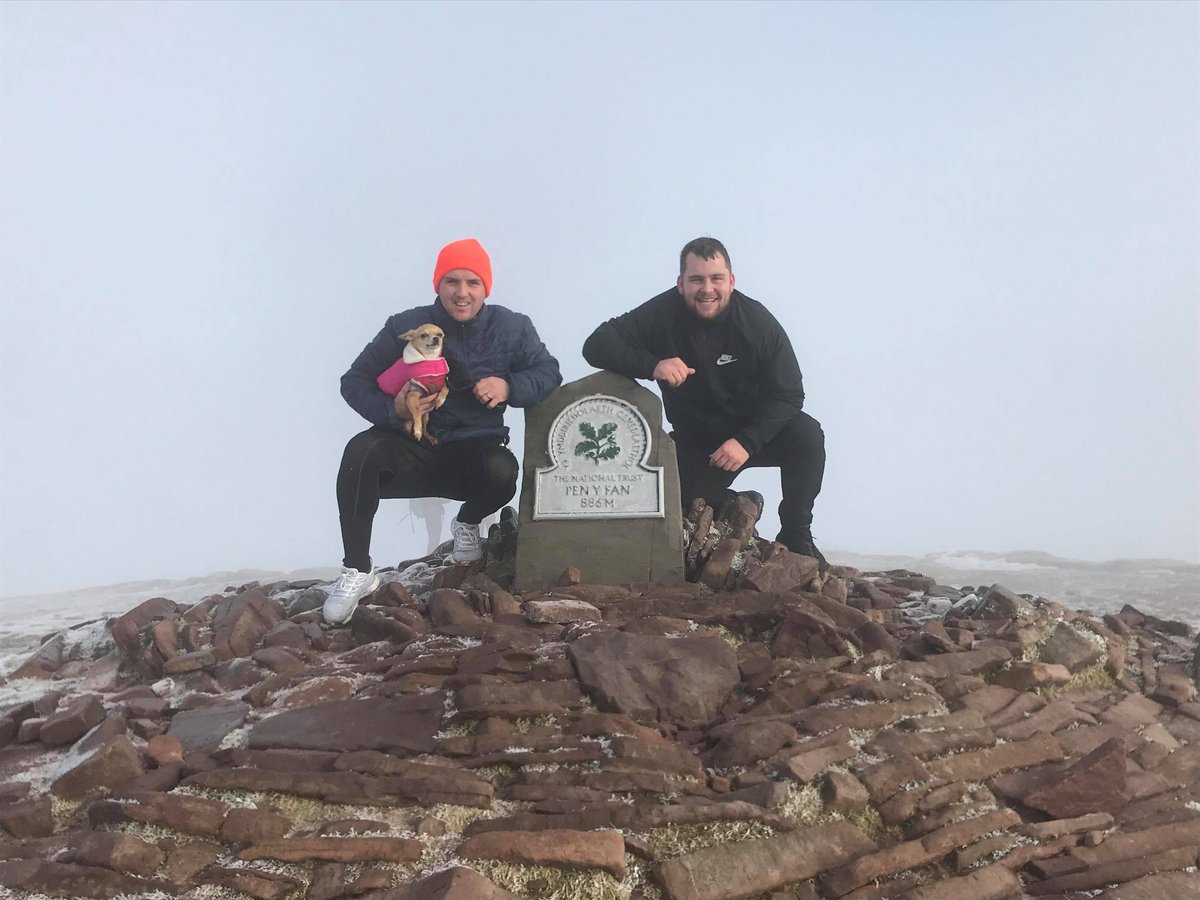 JayJayAli3's tweet image. Pen y fan with my pal @JamieMorgan1987