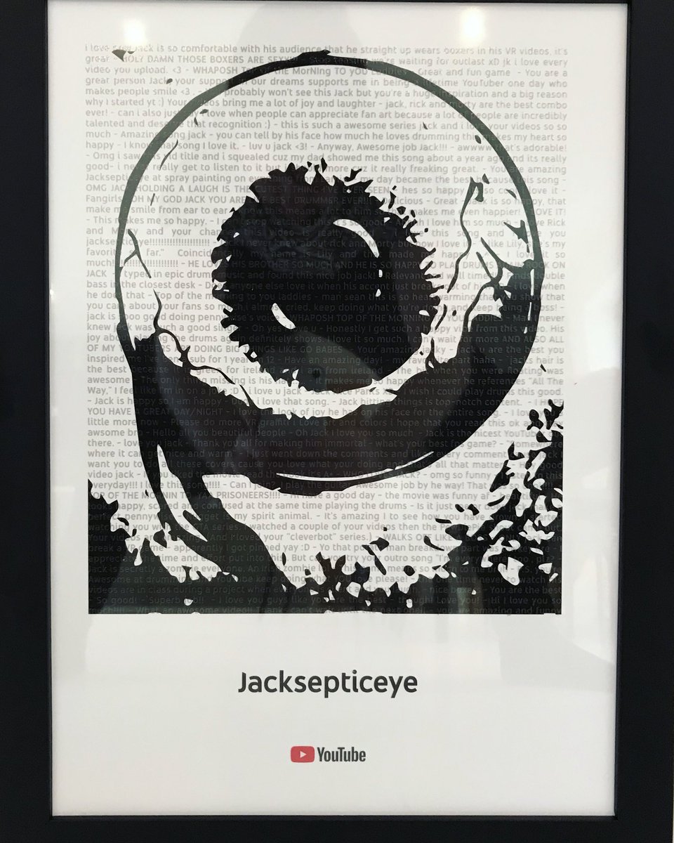 Jacksepticeye's tweet image. Thanks for the gift Youtube! 
It’s my logo surrounded by very nice comments from all you guys :) You know how much I love community so this means a lot.