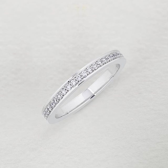 Are you due to wed soon? We have an exceptional wedding band in mind.... The regal heritage surrounding the 'Van Oranje' family inspired the classic lines, delicate diamond detailing and flawless mirror finish on each timeless band. Designed in the Amste… ift.tt/2D8ADYF