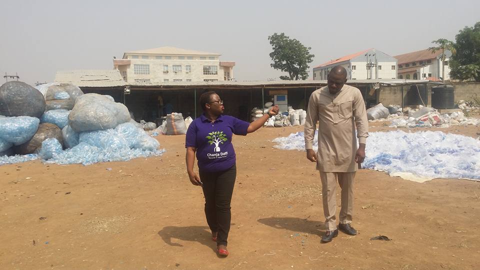 ChanjaDattiLtd's tweet photo. Tola Johnson, SA on MSME/Cord. Nat. MSME Clinics, Office of the VP of Nigeria, on a visit to our recycling facility, started with seed funding from @niara_africa.
#WasteResourceManagement
#CircularEconomy
#GreenFinancing
#MSMEdevelopment
cc: @ProfOsinbajo @funtob @akandeoj https://t.co/3DfQeK5lV6