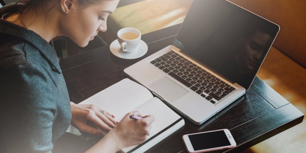 Nevi_nl's tweet photo. EDCO Eindhoven is op zoek naar een Facilitair Inkoper. In deze functie ben je verantwoordelijk voor het gehele #inkooptraject van artikelen en diensten. Iets voor jou? Bekijk deze en andere #vacatures op: https://t.co/Z5Fq2jJziI @EDCOBanen https://t.co/gWeqt4en7Z