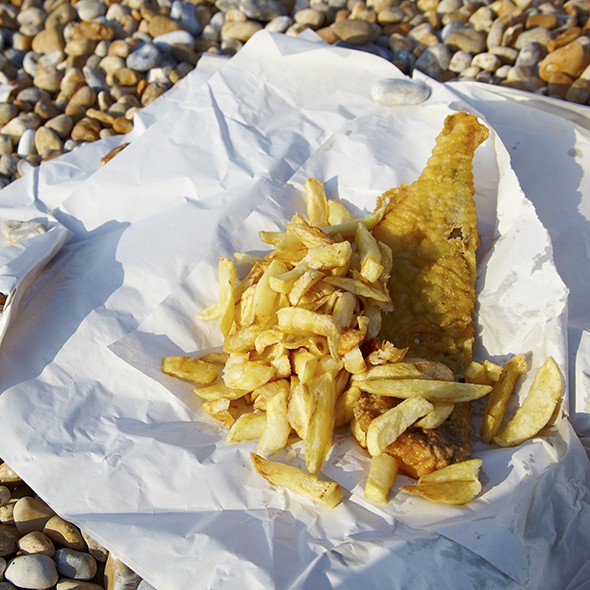 OfDollop's tweet photo. It's #fryday!  Who's for Fish and Chips?!  Send us your lunch and dinner pictures!  Lets get a gallery of #fishandchips going! #dollopofketchup https://t.co/2jHFSBZ0FD
