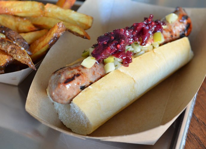 SAUCEmag's tweet image. Looking for a new place to dine this weekend? We have 10 hot new spots on Hit List. samg.bz/2CspWk5