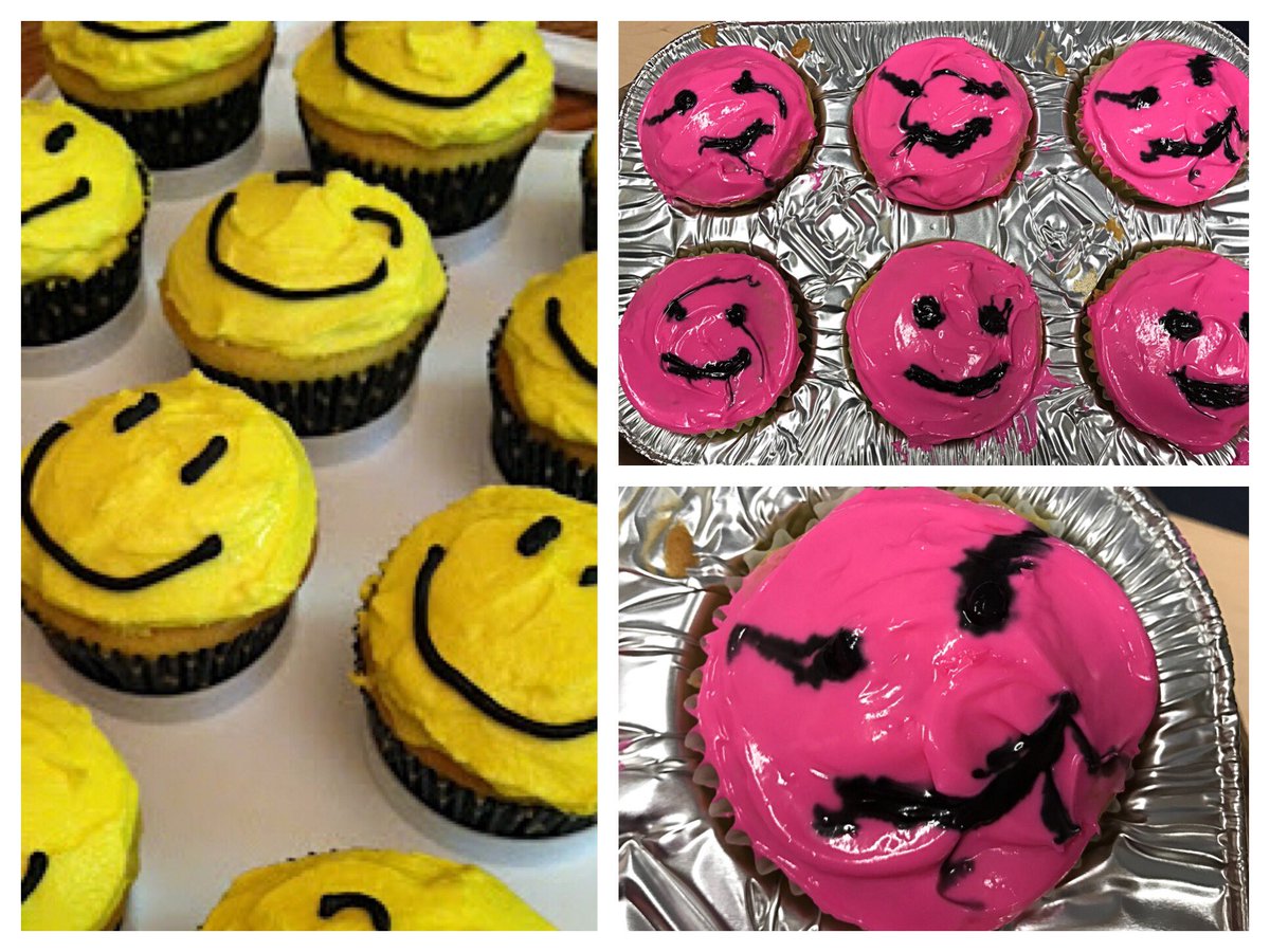 FeliciaCombsTWC's tweet photo. Idea: Iβll just make some simple smiley face cupcakes for Julieβs birthday π€·π»ββοΈ
Real Life: Iβll just stick to doing the weather
#Pinterestfail #cupcakefail https://t.co/x1wO5jj6wr
