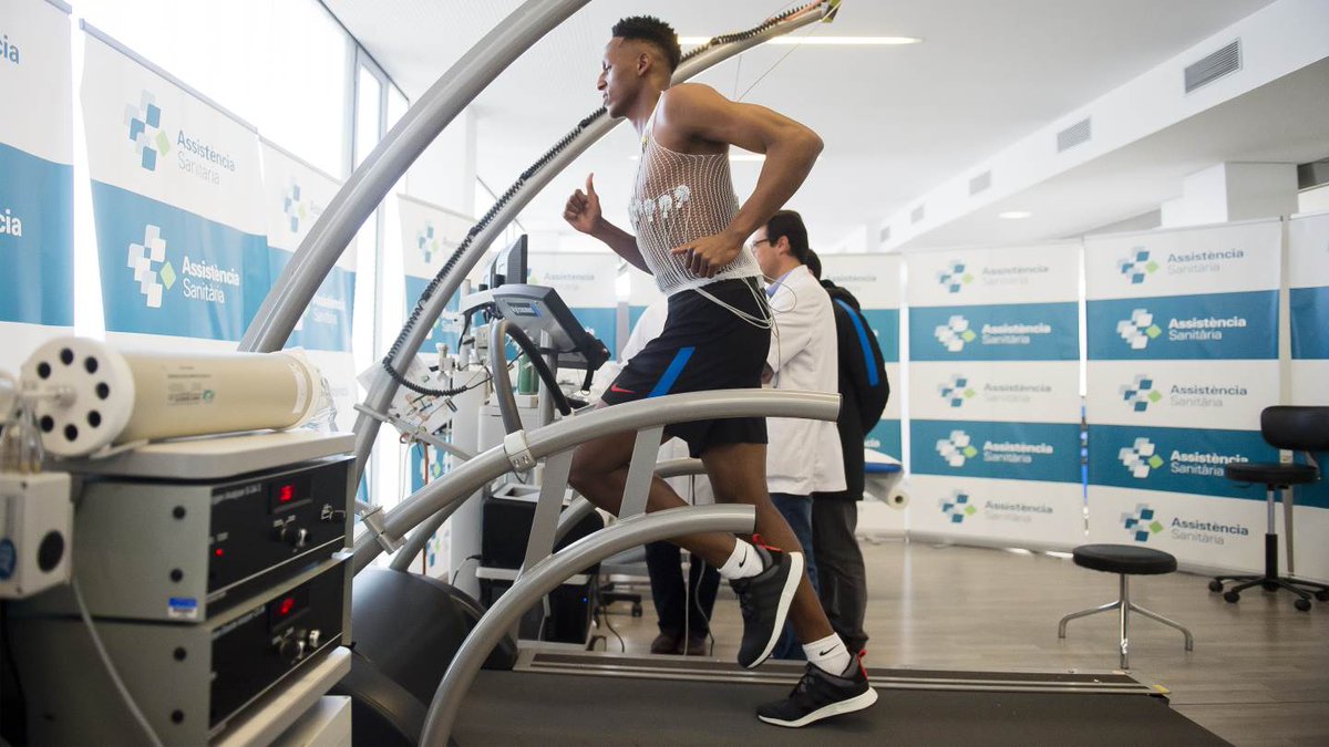 FCBarcelona_es's tweet photo. 📷 Así ha sido la mañana azulgrana de Yerry Mina
Más imágenes, aquí 👉 https://t.co/Ioq0OkSMse
🔵🔴 #ForçaBarça https://t.co/FlwmiX35Ws