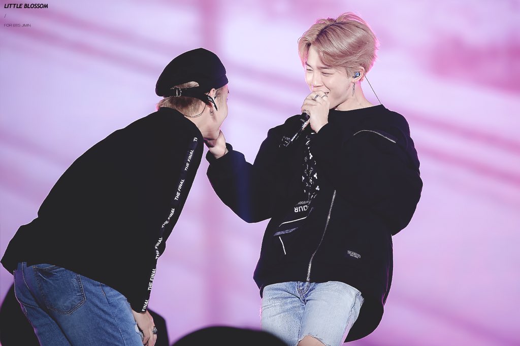 GokiNamoo's tweet photo. #RandomKoreanWords @BTS_twt 
Today's words:

대화 = dae hwa = conversation
놀라다 = nolada = to be surprised
장난 = jang nan = fool around/play/prank https://t.co/gwnydgHnkI