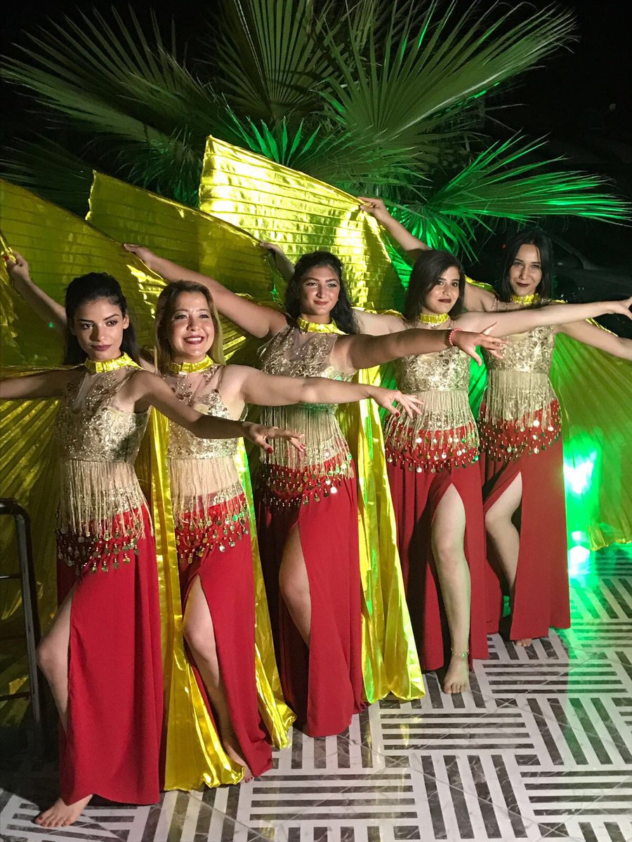 Kına Kızlarımızdan Pelerin Show #kınaorganizasyonu #organizasyon #adana #adanaorganizasyon #kına
#düğün #düğünorganizasyon