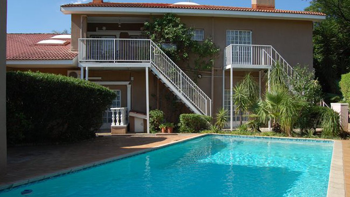 FalconCrestSuit's tweet photo. Visit @FalconCrestSuit for a weekend relaxation with your loved ones, we offer accommodation, conference facilities, outside catering and restaurant. We hope to see you soon and wishing you a wonderful and fruitful weekend. https://t.co/rlgTbofXh4