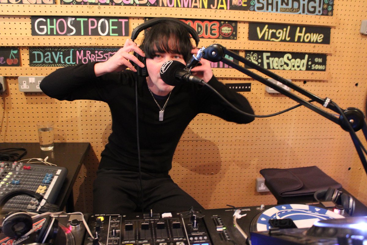 2 - 4pm: John of <a href="/sulktheband/">SULK</a> for this week's #SohoGarage on sohoradiolondon.com

#rock #garage