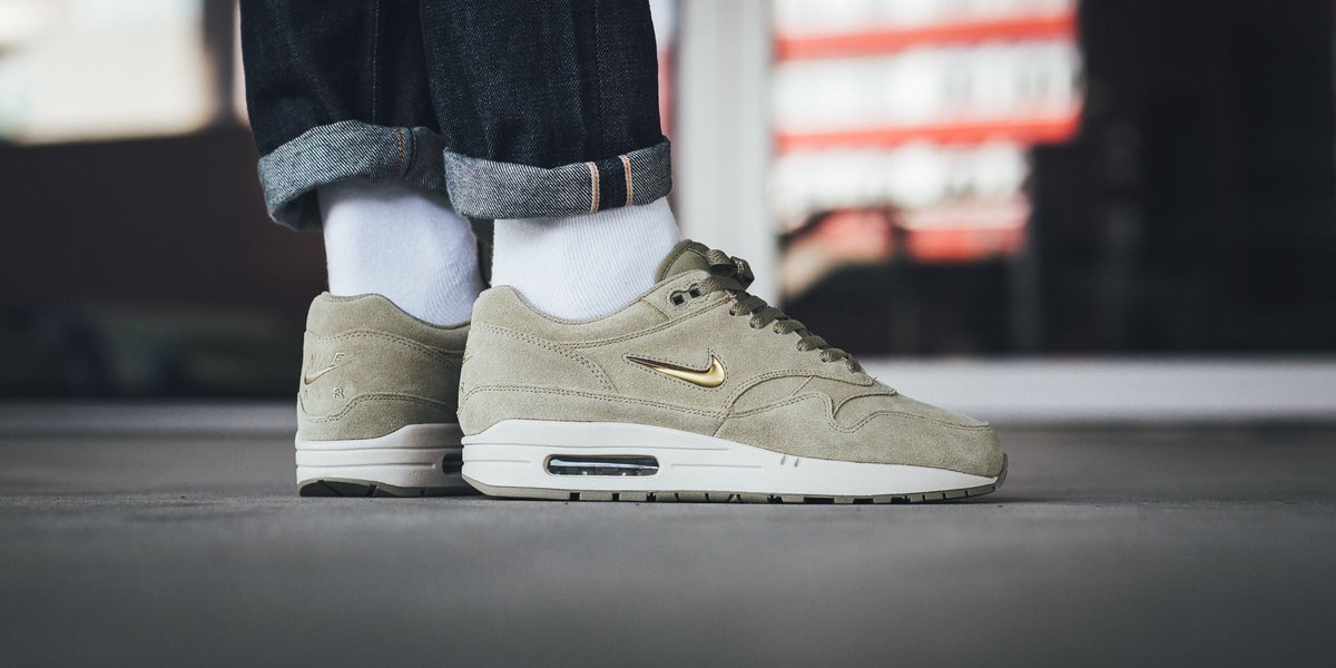 nike air max 1 jewel olive