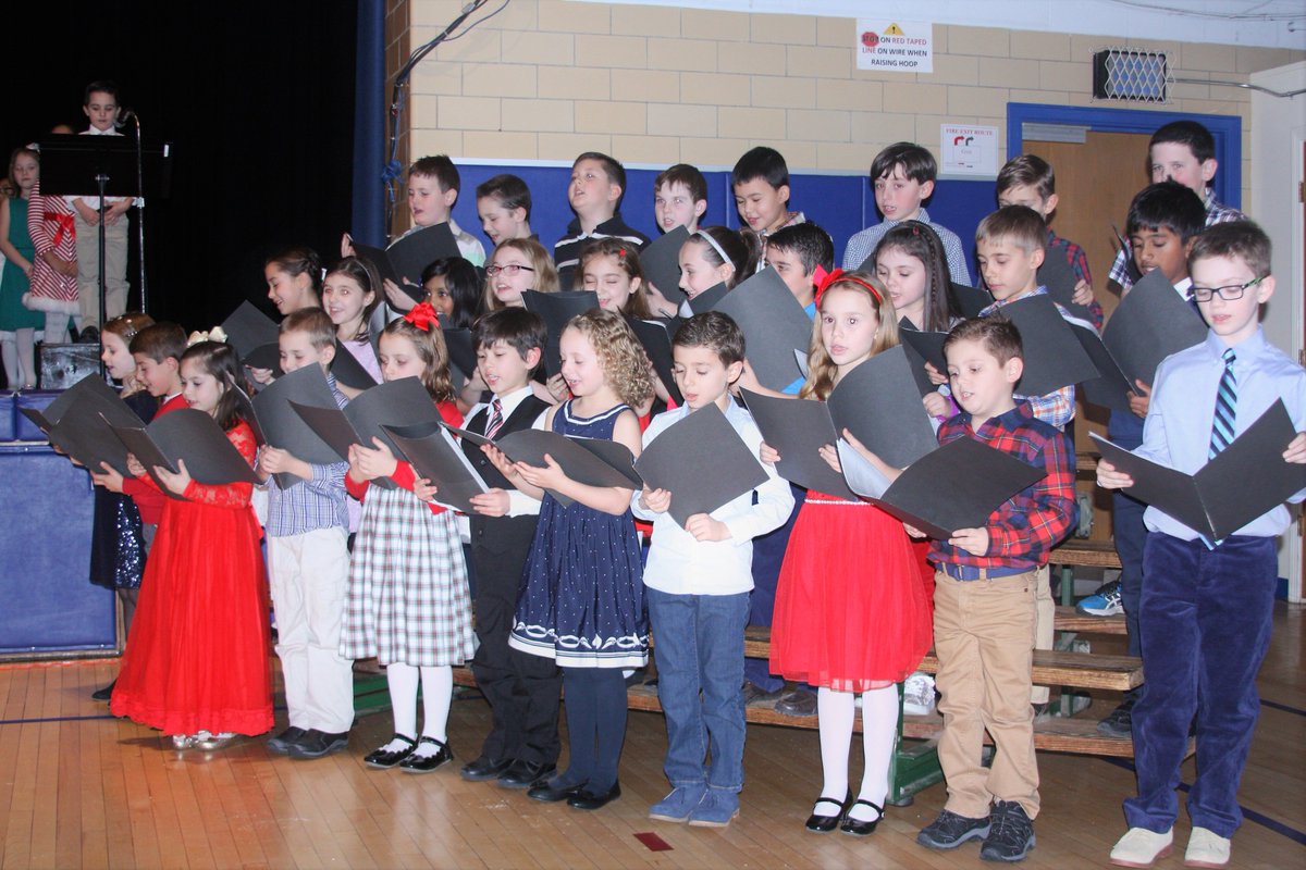 MercymountCDS's tweet image. Second Graders SING for the Ephiphany
