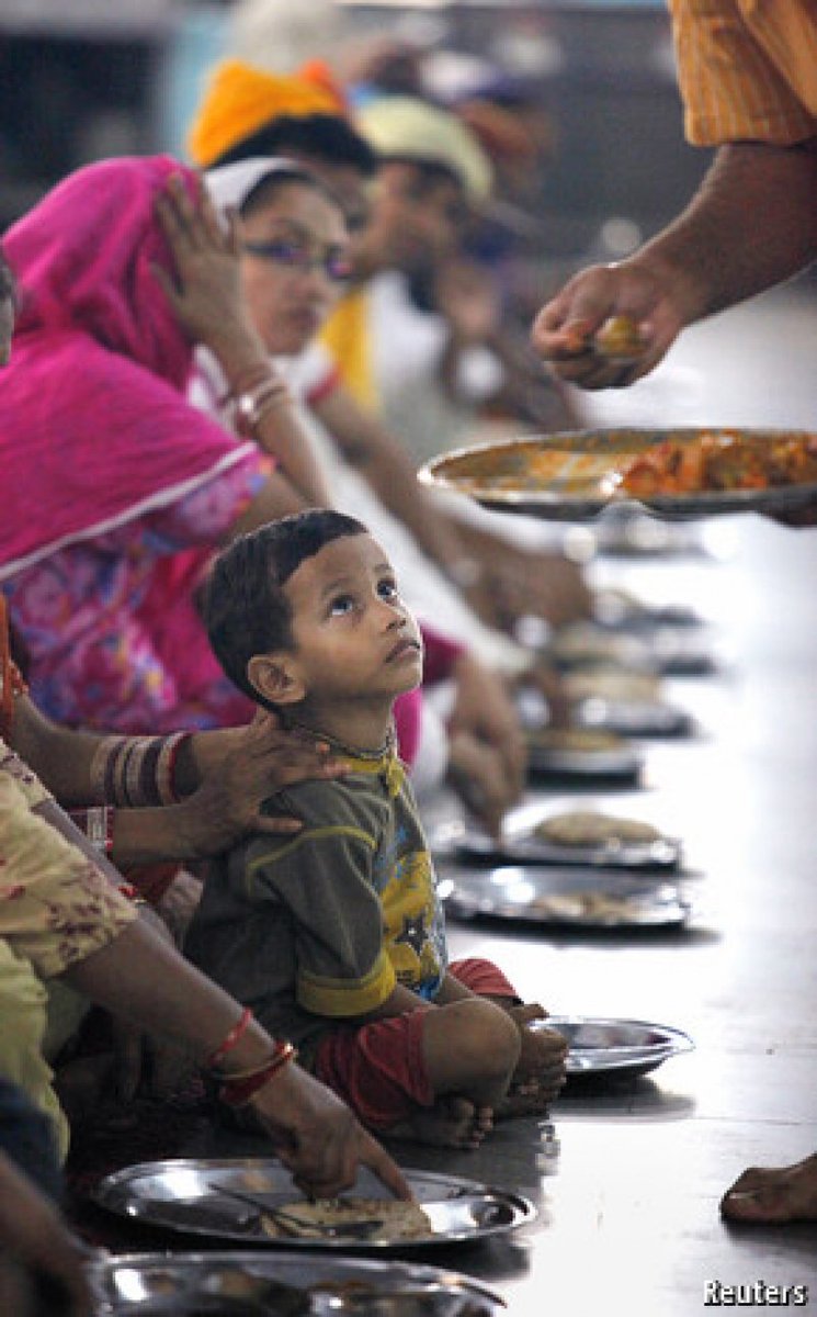 EconCharlesRead's tweet photo. Should relief be given during a famine as free food handouts, food vouchers or as cash in hand? Here's what experts at the International Food Policy Research Institute say #econarchive https://t.co/GnPUwpyaYI https://t.co/tQNRVgb4nC
