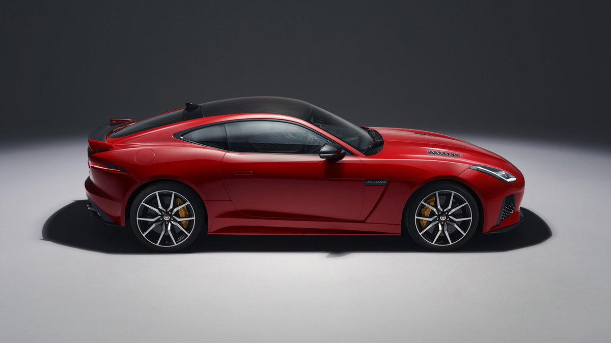 The Jaguar F-Type SVR Has a V8 -5ltr Engine, &amp; Reaches 0-62mph in 3.5 secs tidd.ly/e5f4482d